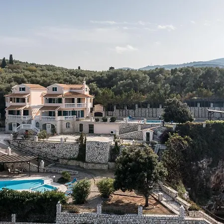 Four-bedroom Alexandros By Konnect, Private Pool & Seaview Kassiopi