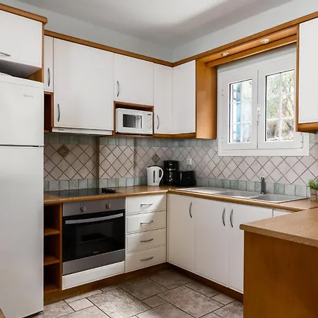 Four-bedroom Alexandros By Konnect, Private Pool & Seaview Villa *