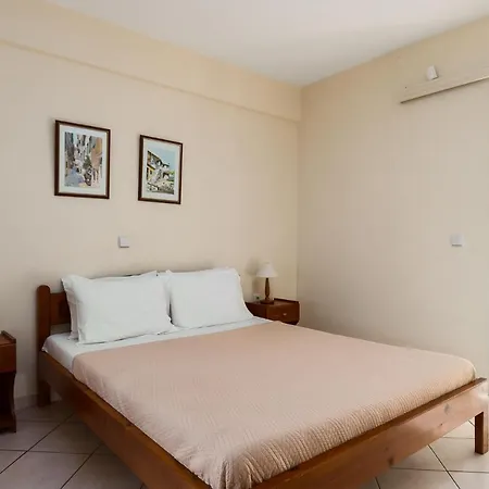 Four-bedroom Alexandros By Konnect, Private Pool & Seaview * Kassiopi